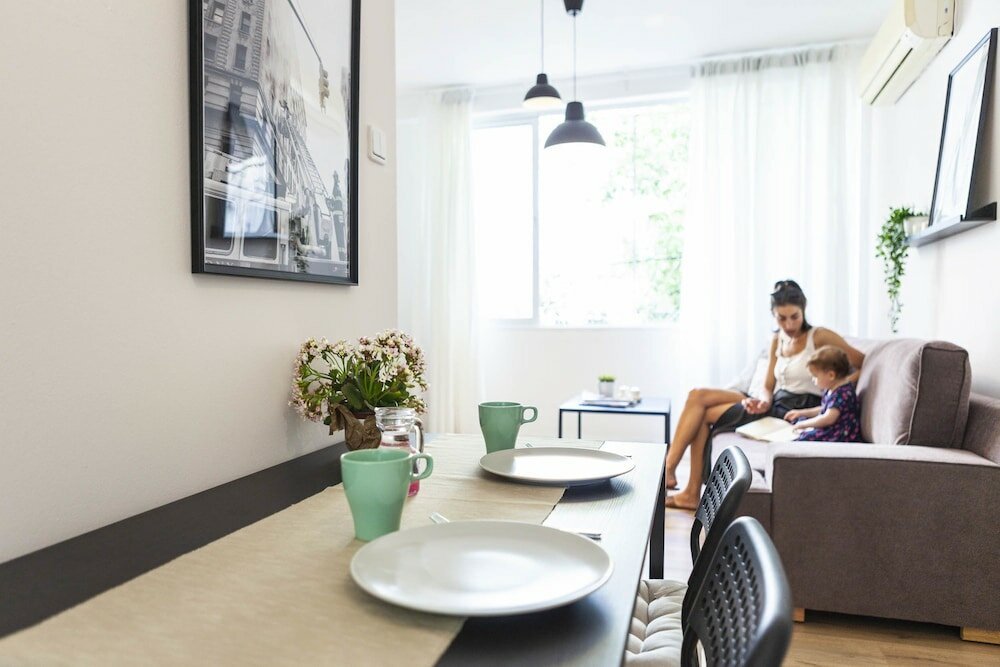 Фото Pastoral at the heart of Rothchild Blv