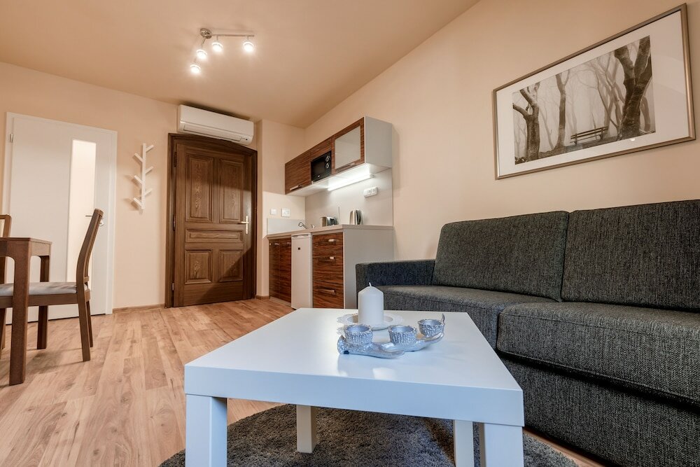 Фото Apartments Menuet