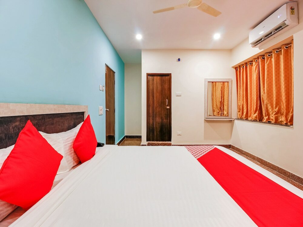 Фото Capital O 23543 Hotel Vaishnavi