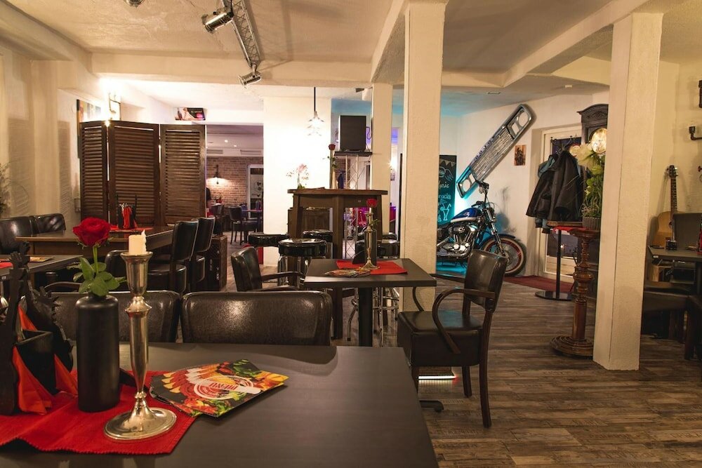 Фото Engel Hotel und Diner