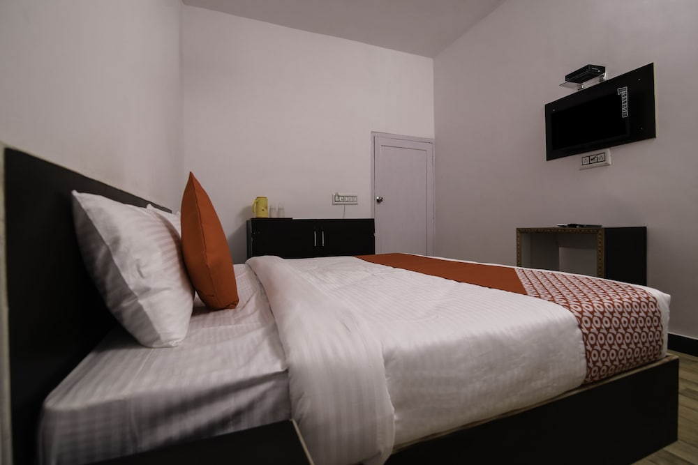 Фото Oyo 16169 Sahdev Guest House