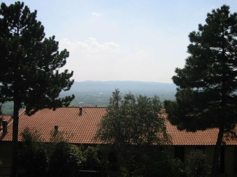 Гостиница Appartamenti La Pineta Assisi
