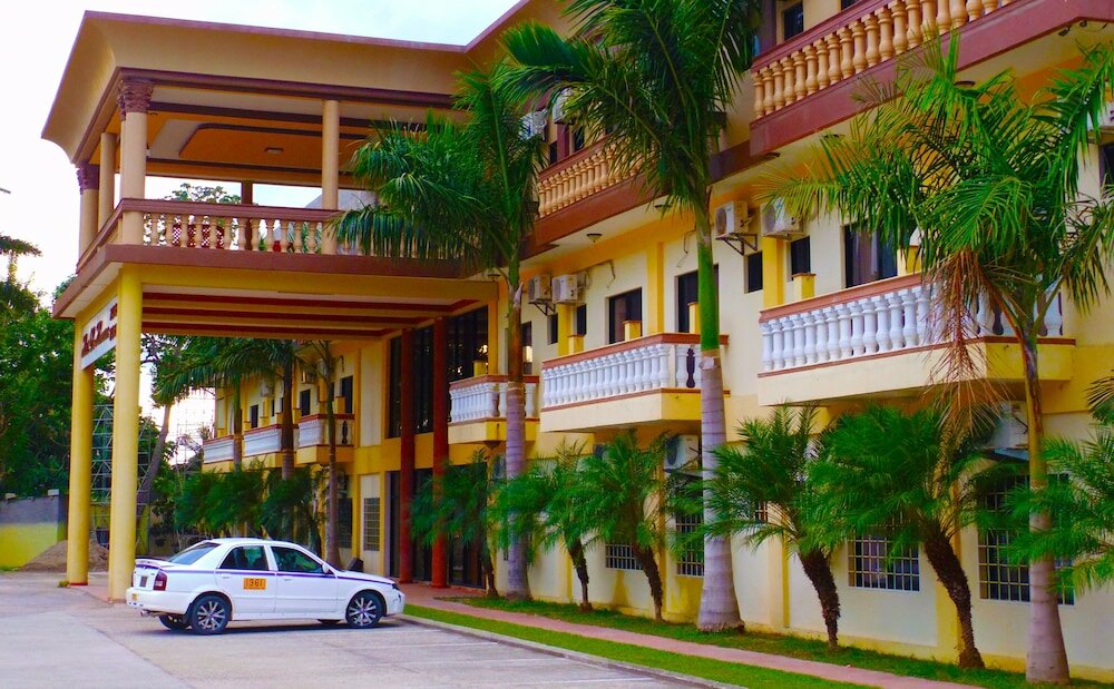 Фото отеля 1