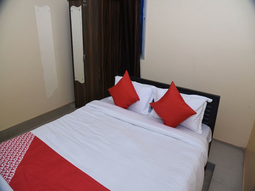 Фото Oyo 15071 Hotel Harsh Raj Residency
