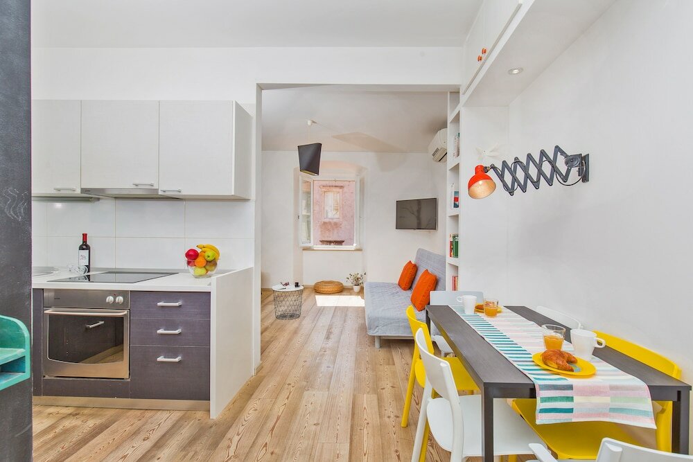 Фото Apartment & Room Joy