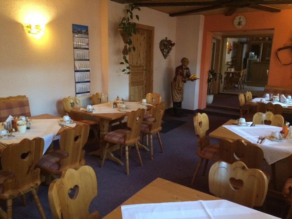 Фото Pension Zum Bauernstübl