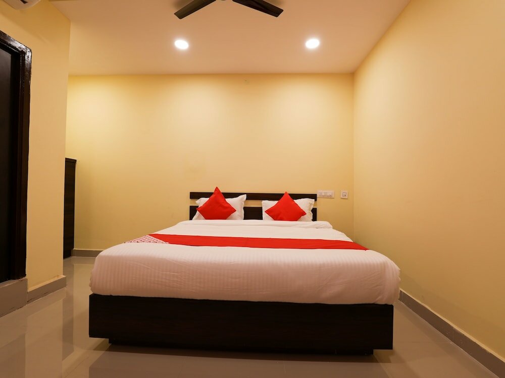 Фото Oyo 13569 Virat Residency