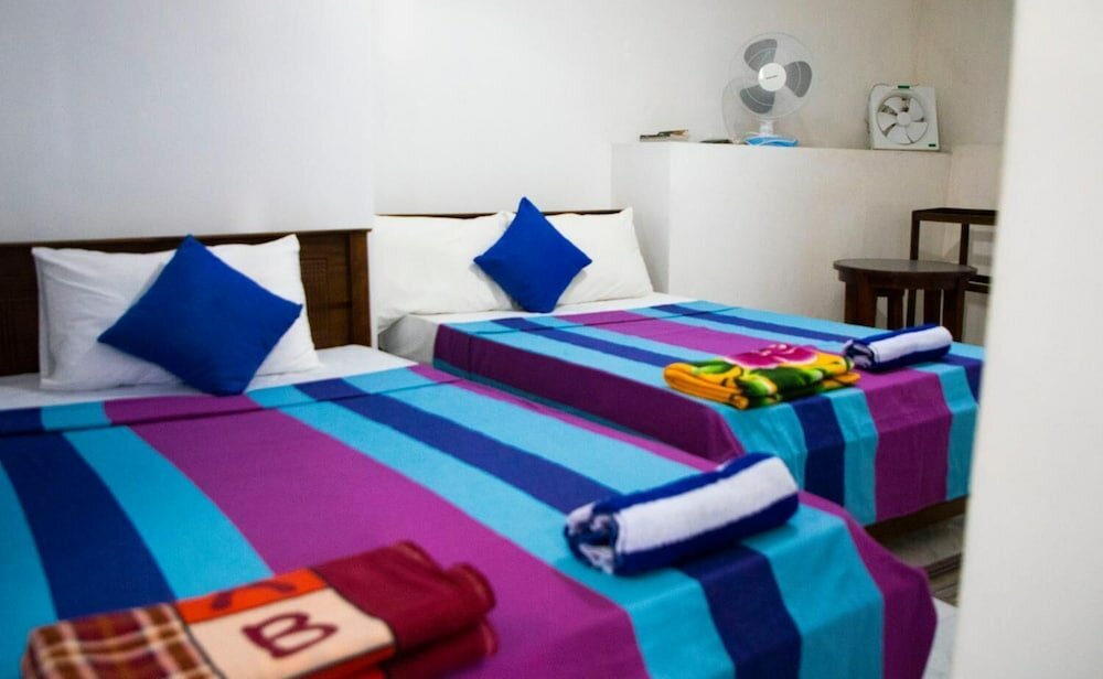 Фото Lake Corner Inn