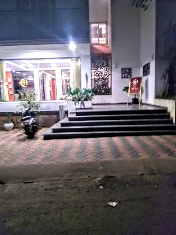 Фото Hotel Karon Premium