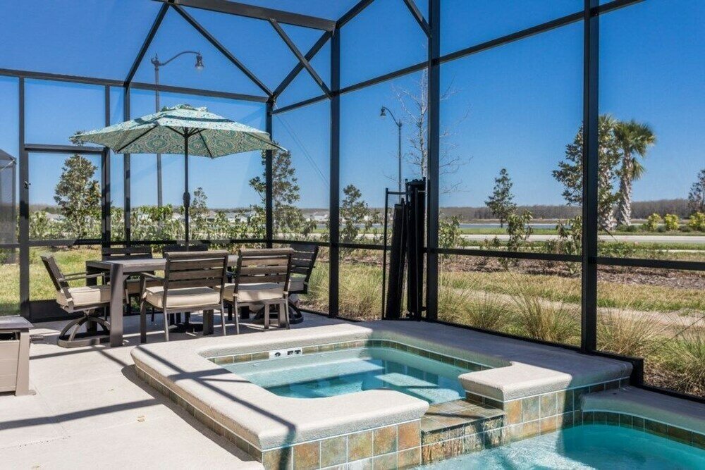 Фото 5br Pool Home in Storey Lake by Shv-4817