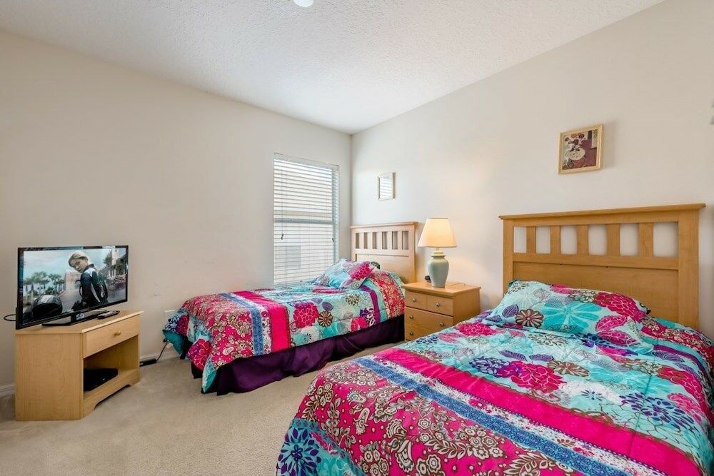 Фото 7br Pool Home Emerald Island by Shv-2793