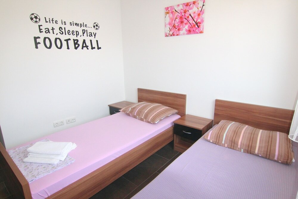 Фото Goga apartments