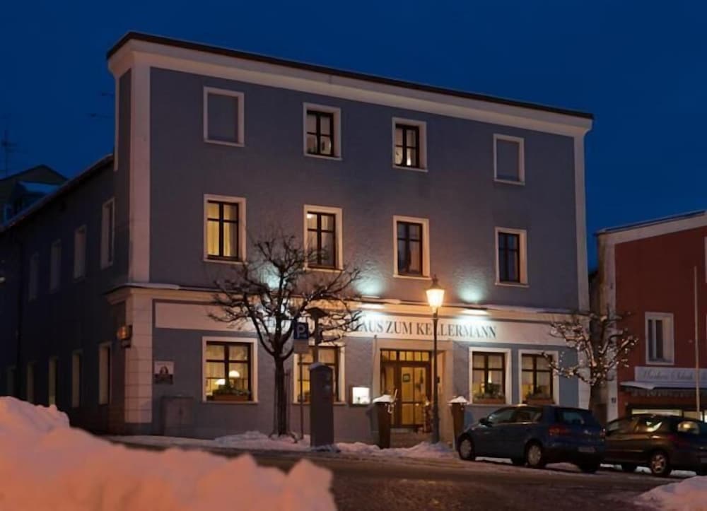 Фото Hotel Gasthaus Zum Kellermann