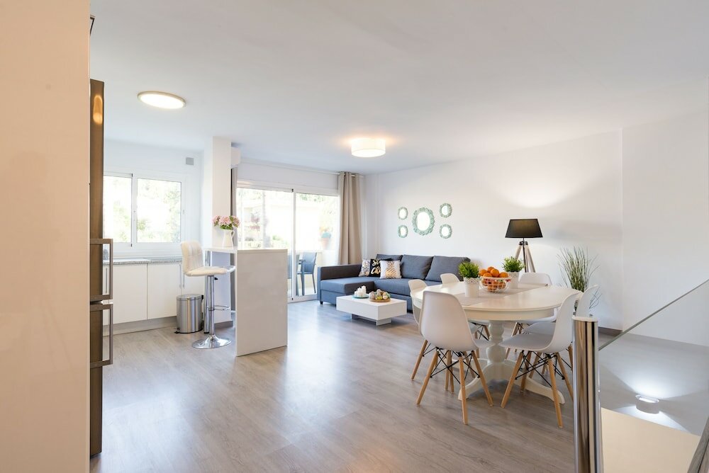 Фото Seaside Marbella Apartments