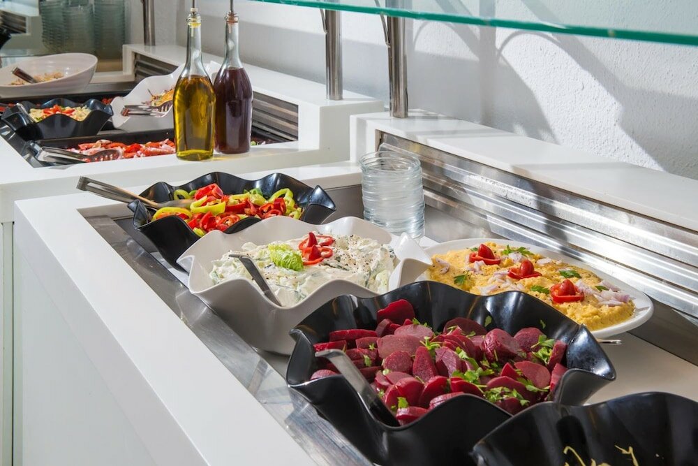 Фото South Coast Hotel