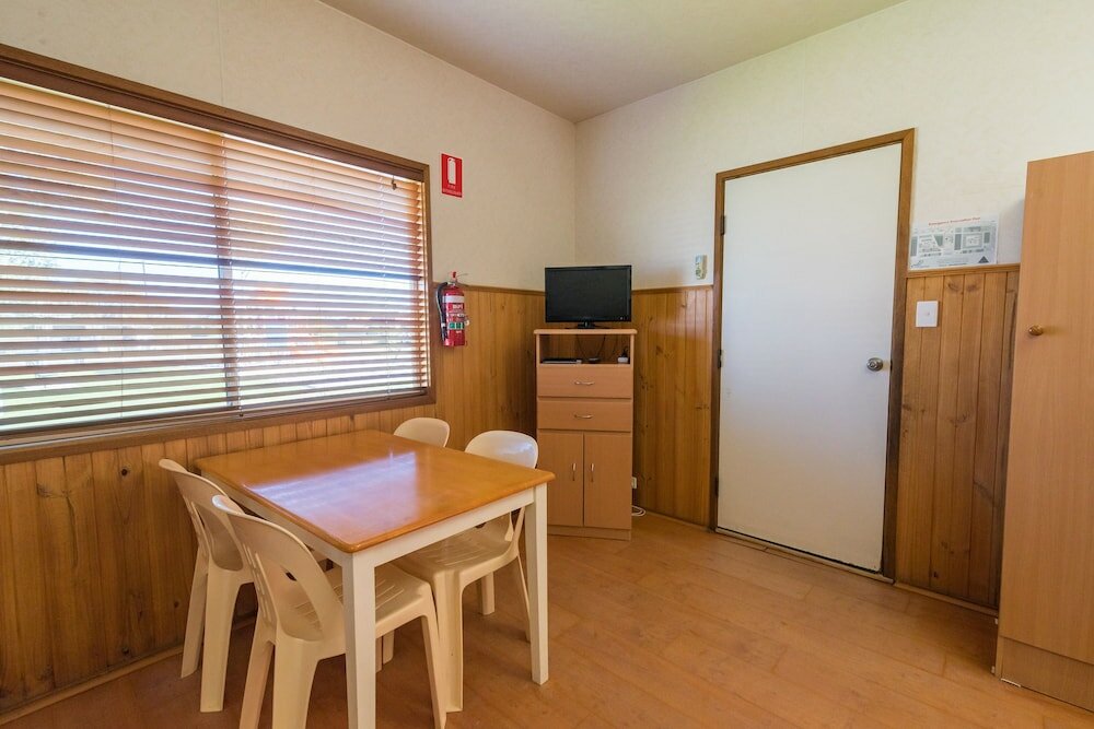 Фото Edithburgh Caravan Park