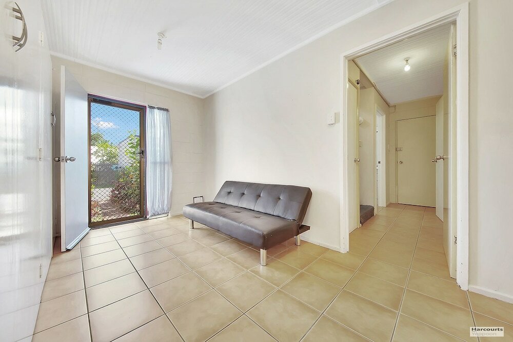 Фото Driftwood On The Beach