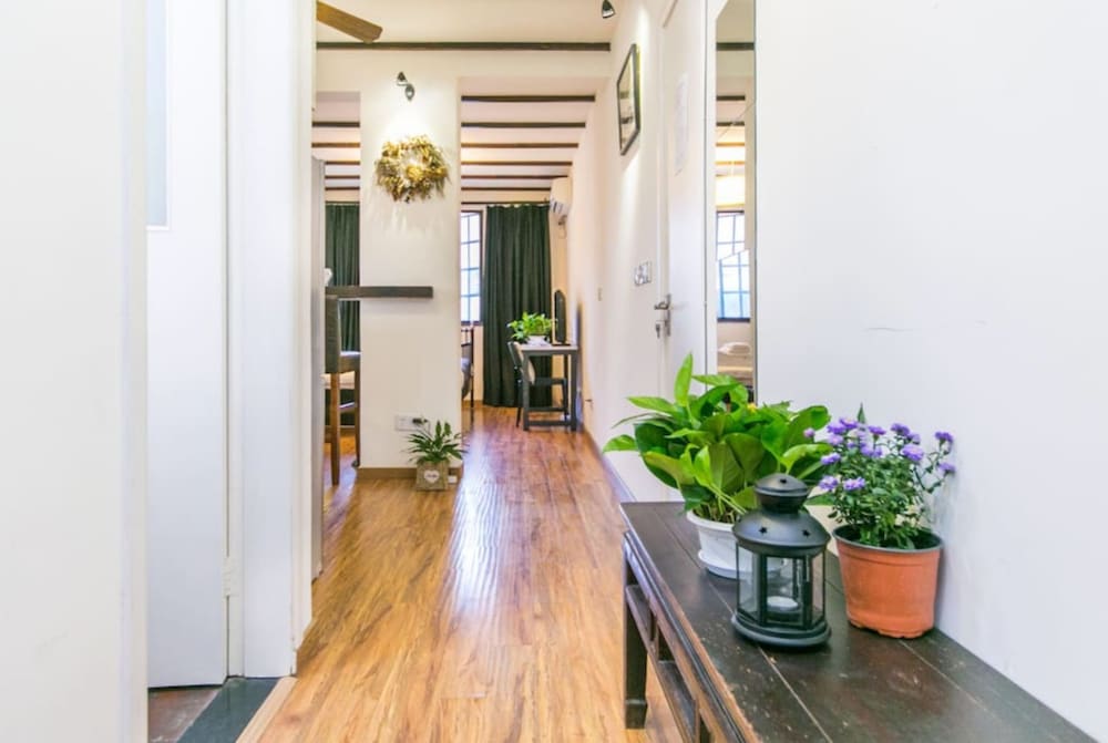 Фото Shanghai Yanshe Huashan Road Branch