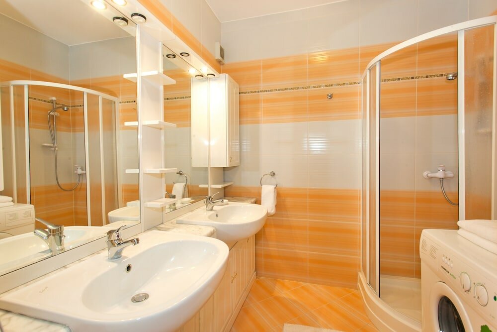 Фото Three Wells Apartment