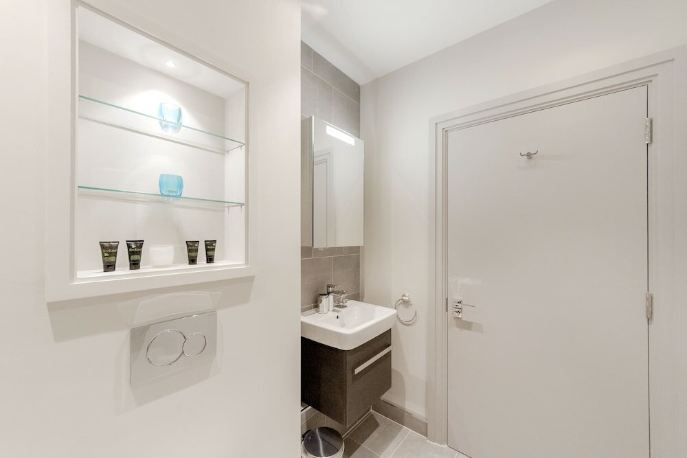 Фото Roomspace Apartments The Quadrant