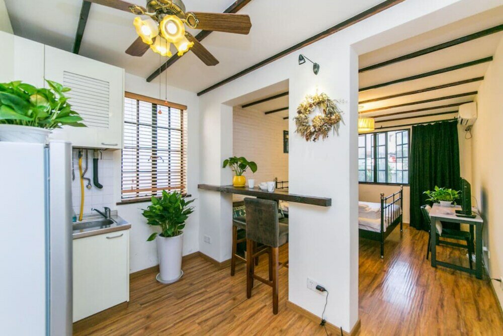 Фото Shanghai Yanshe Huashan Road Branch