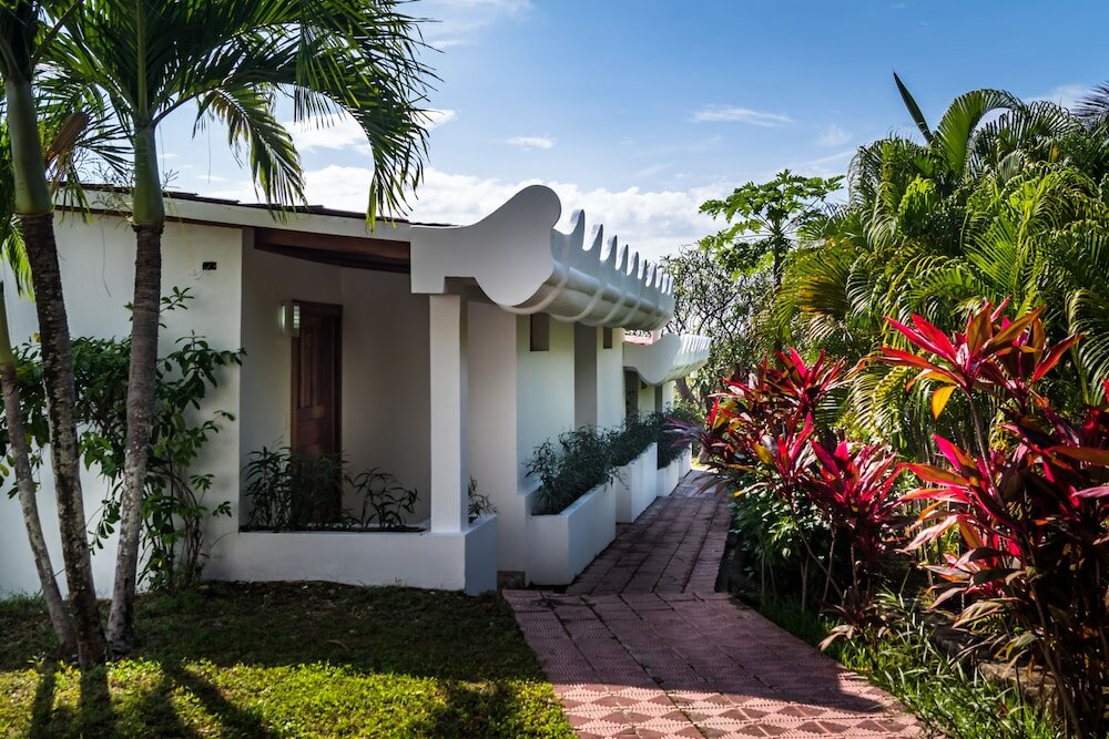 Фото Nosara Beach Hotel