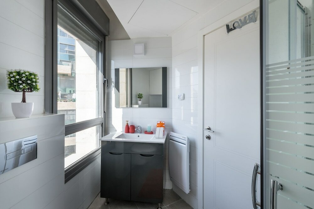 Фото Full Option 7People Terrace-Lift-Parking