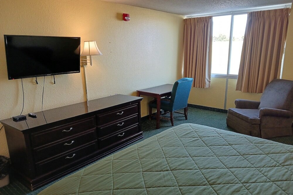 Фото USA Inn Junction City Near Fort Riley