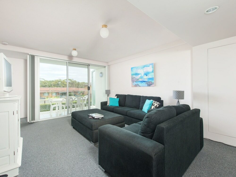 Фото 9 Cirrus at Fingal Bay