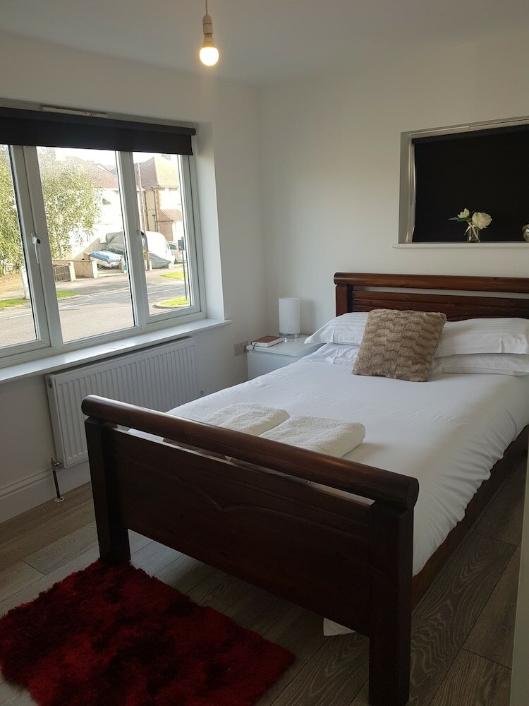 Фото Oxford Modern Guest House