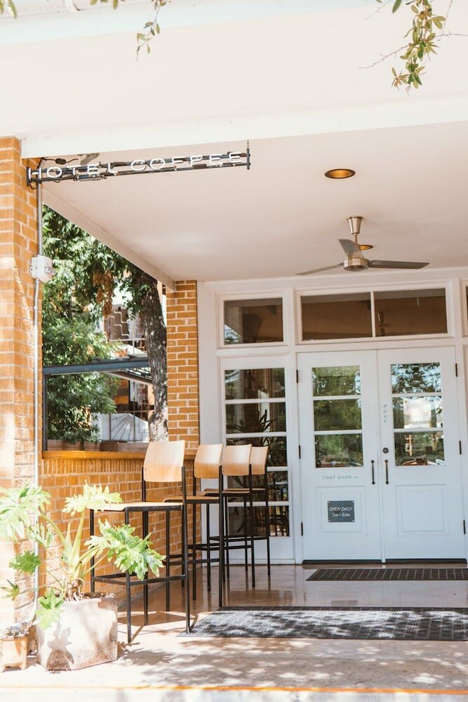 Фото The Carpenter Hotel