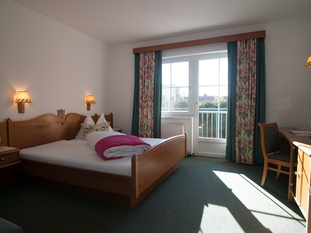 Фото Tennis & Golf Hotel Höllrigl