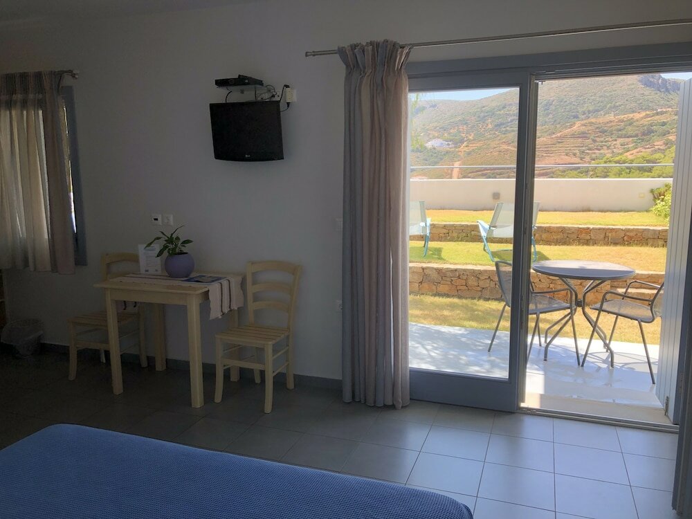 Фото Zathea Apartments