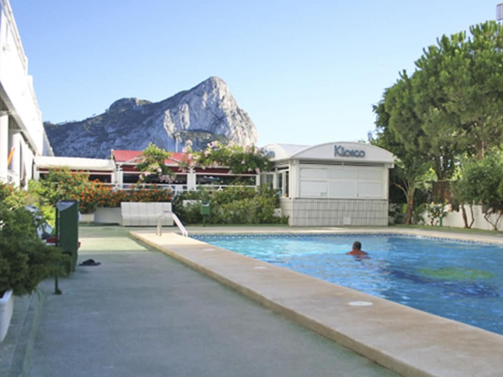 Фото Apartamentos Esmeralda