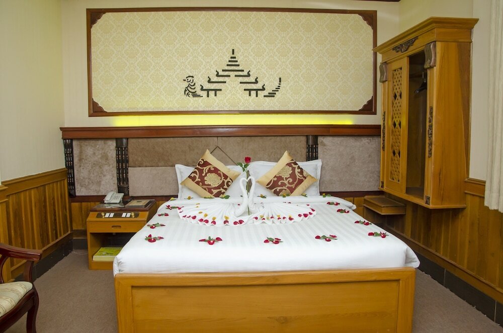 Фото Palace Hotel