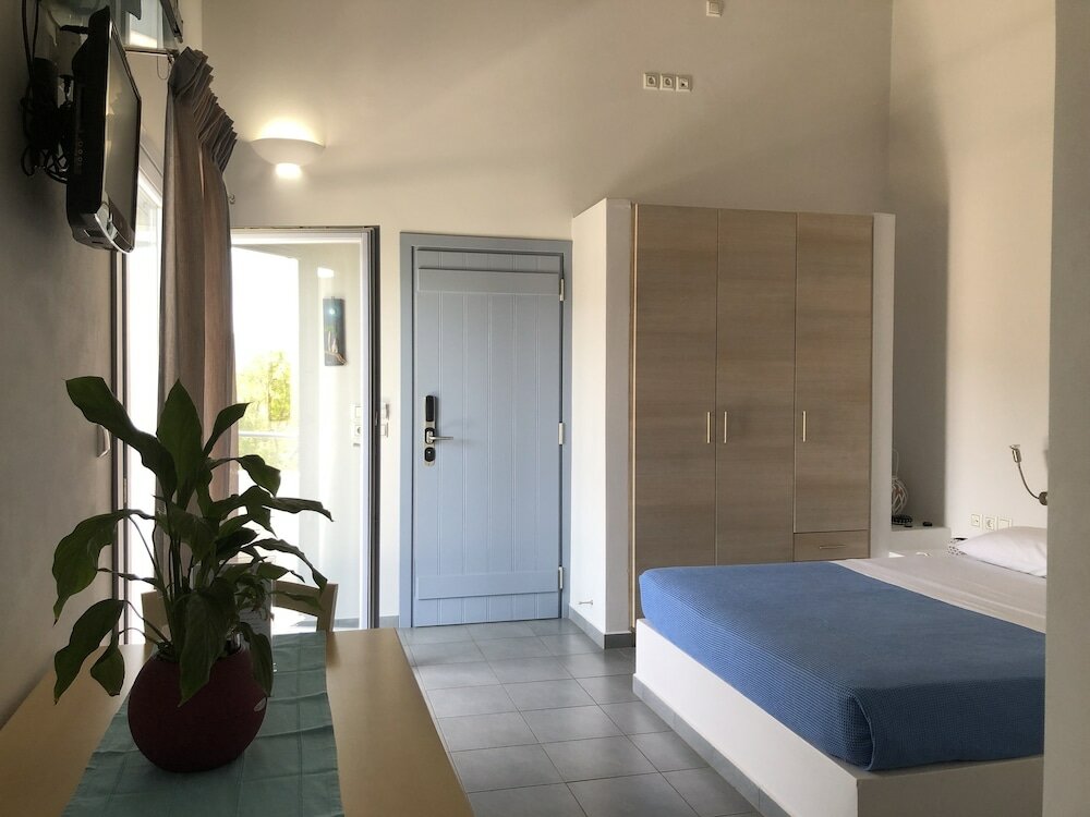 Фото Zathea Apartments