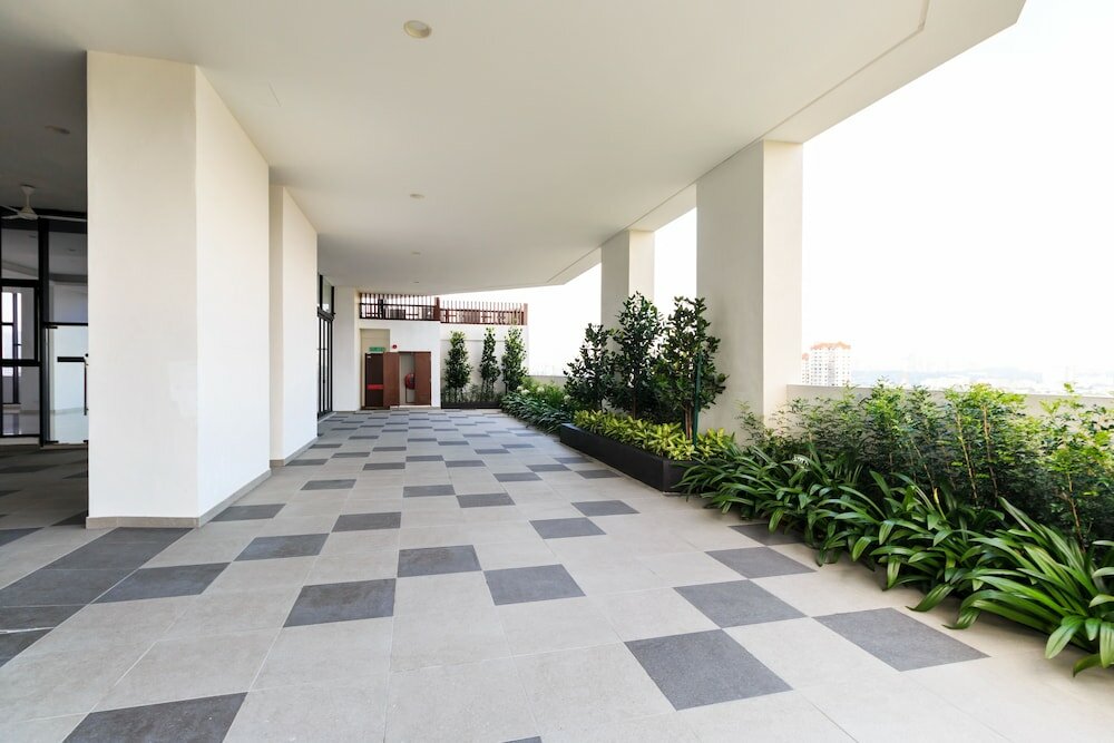 Фото J Dupion Boutique Suites by NowHere