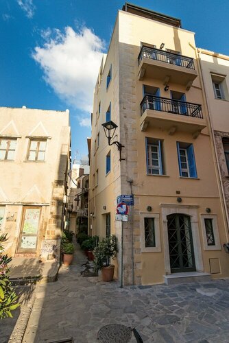 Гостиница Casa di Elena Venetian Old Town Home в Ханье