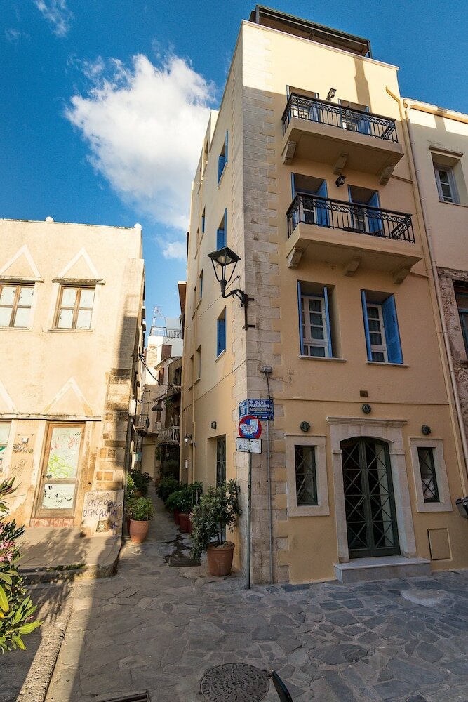 Фото отеля 1