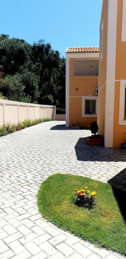 Фото Reiki Luxury Villas