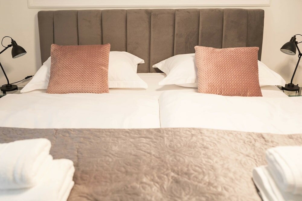 Фото Luxury Rooms With Balcony