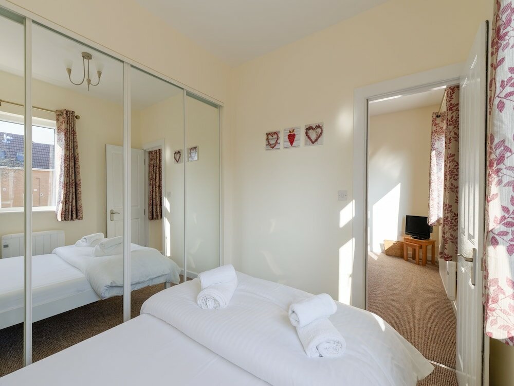 Фото Sea Road Apartments