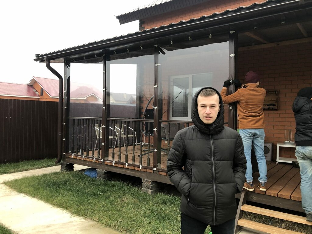 Мягкие окна для всесезонного комфортного отдыха в беседке: защита от насекомых, 