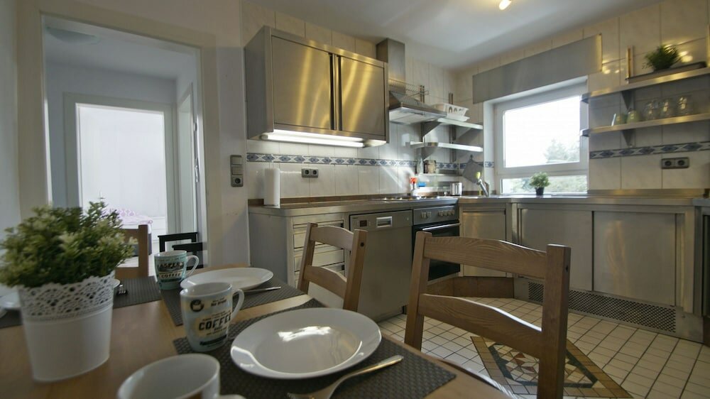 Фото Ferienwohnung Bergisch Gladbach Gl5