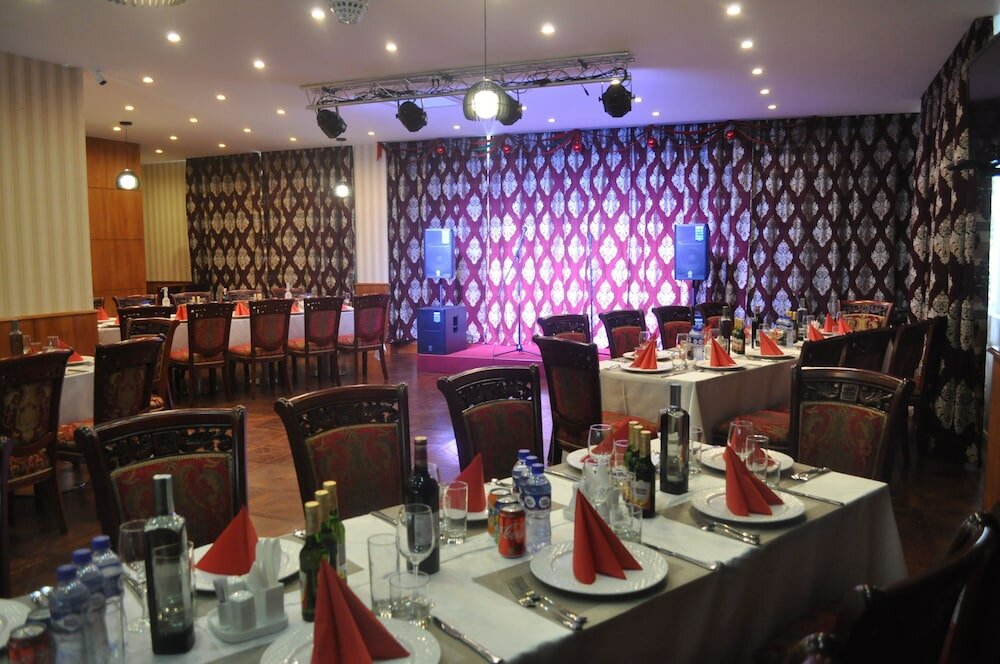 Фото Platinum Hotel