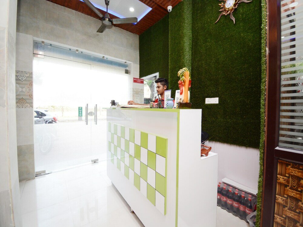 Фото Oyo 38822 Hotel The Ferns