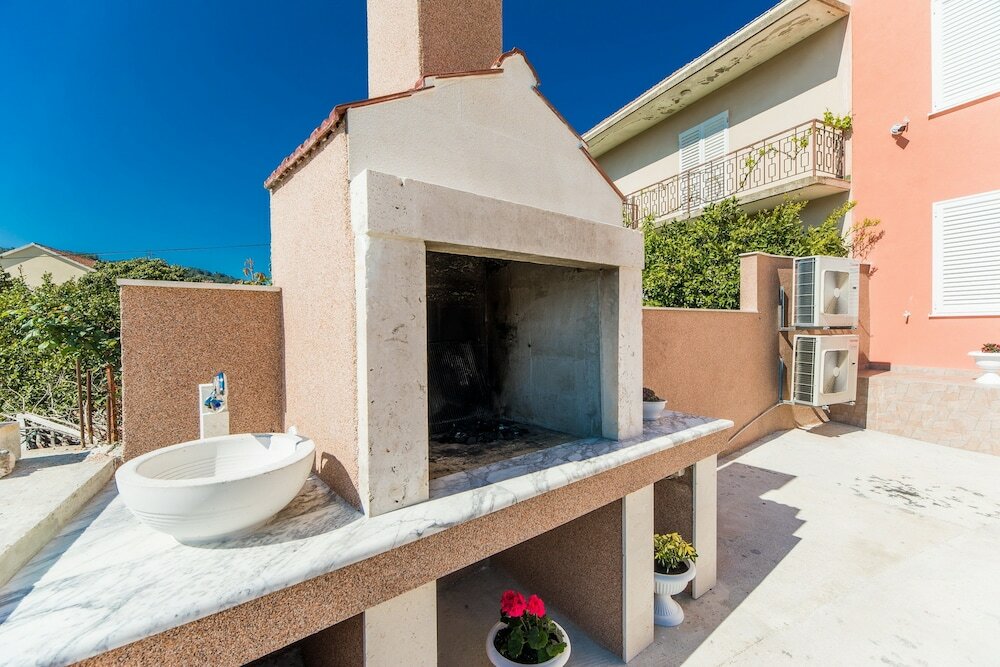 Фото Apartments Sunshine Home