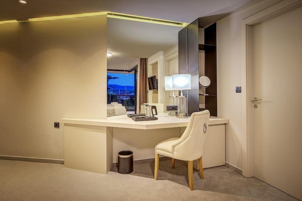 Фото Hotel Maritim