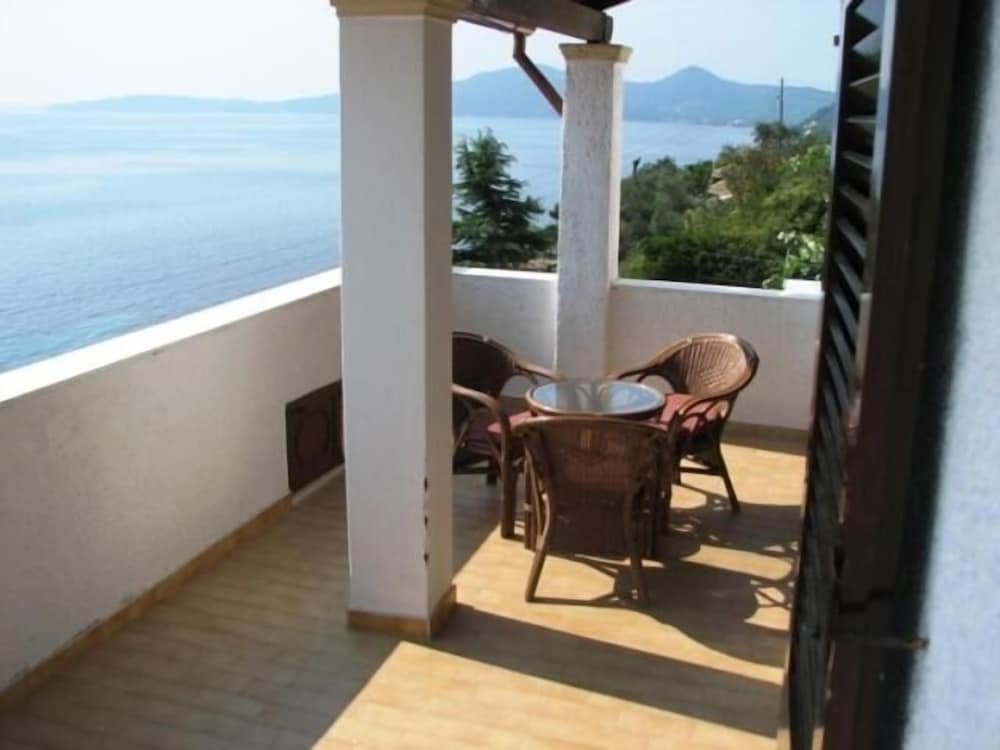 Фото Oniro Villas