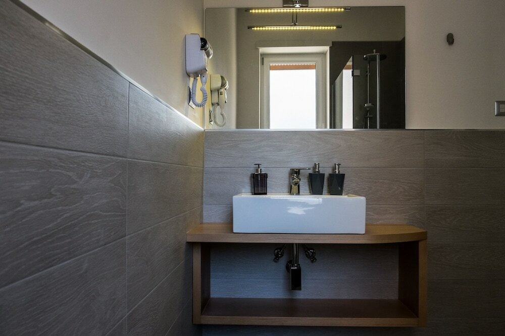 Фото Montedonzelli B&b